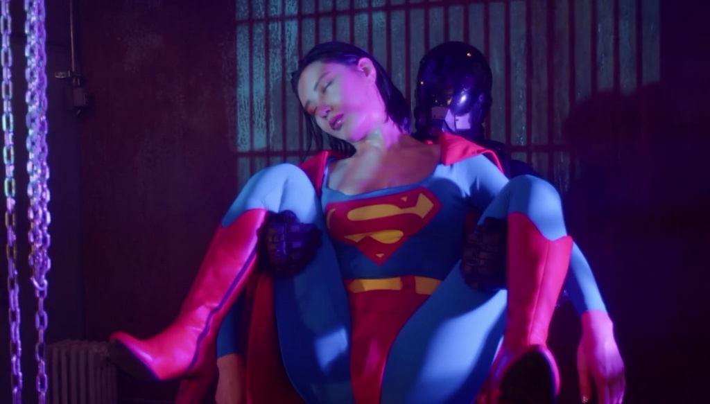 Superwoman Vs Infentron 2 Part 1