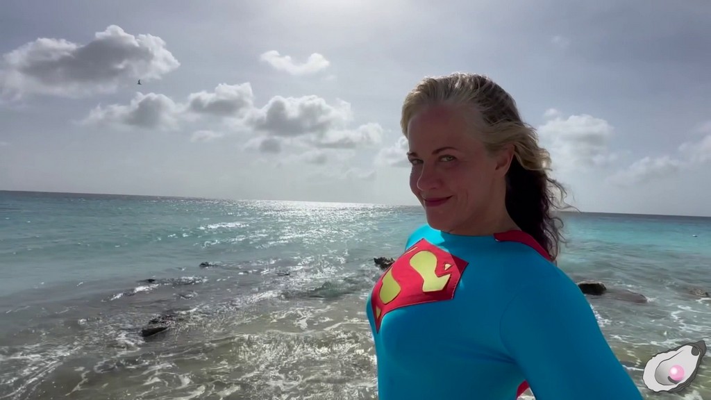 Supergirl Meets The Horniest Octopus